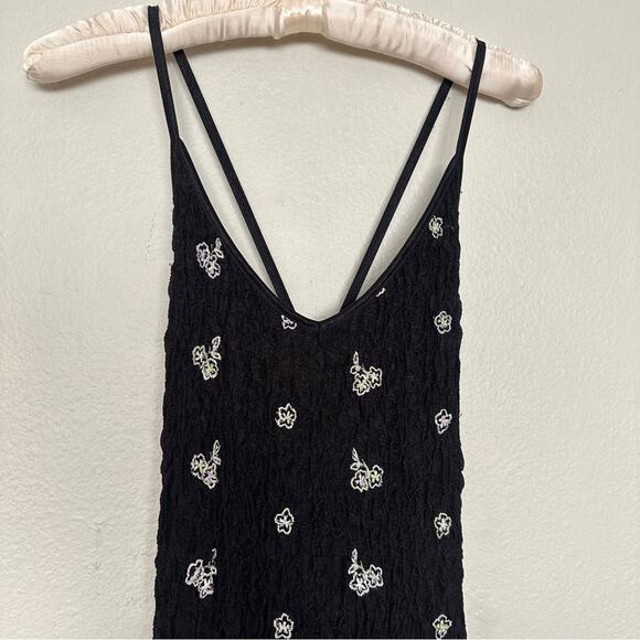 Bisou Bisou Black Maxi Bodycon Stretch Dress with White Green Floral Pattern - Picture 3 of 7